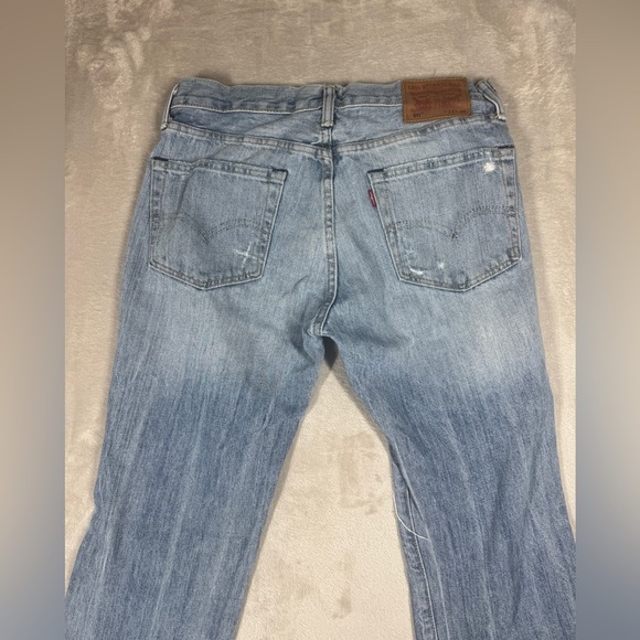 Levi’s Men’s Slim Fit Distressed 100% Cotton Zipper Fly Raw Hem Blue Jeans 33 - Picture 11 of 16